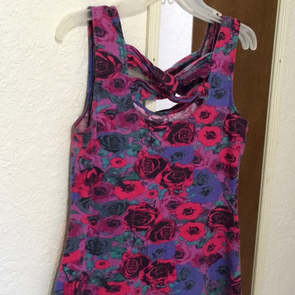 Designer Top - Picture 2 of 3